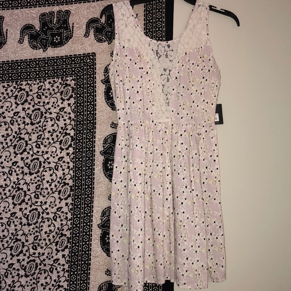 Jack by BB Dakota Dresses & Skirts - Stunning dress 🌷